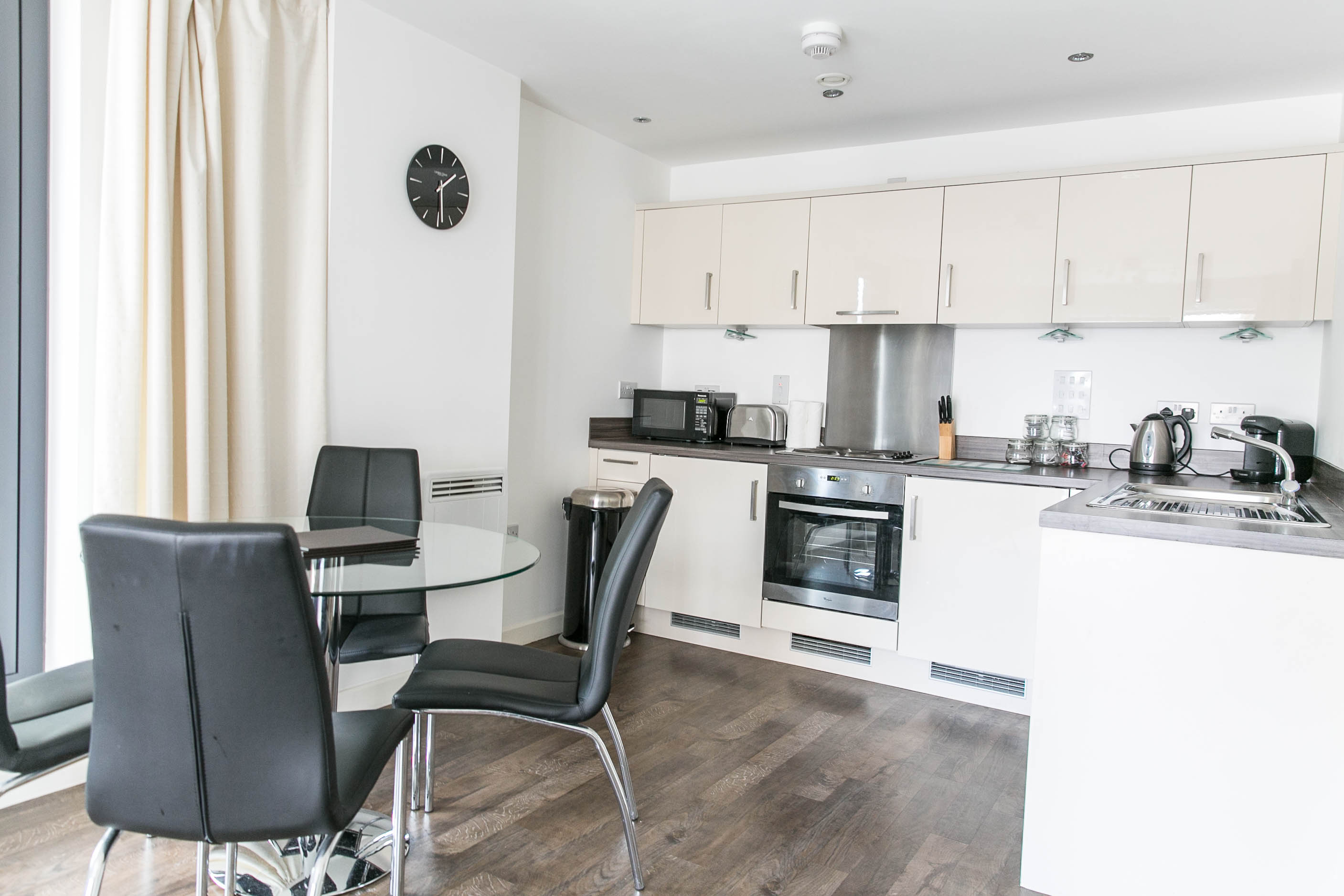 Serviced Apartments Woking Short Let Accommodation