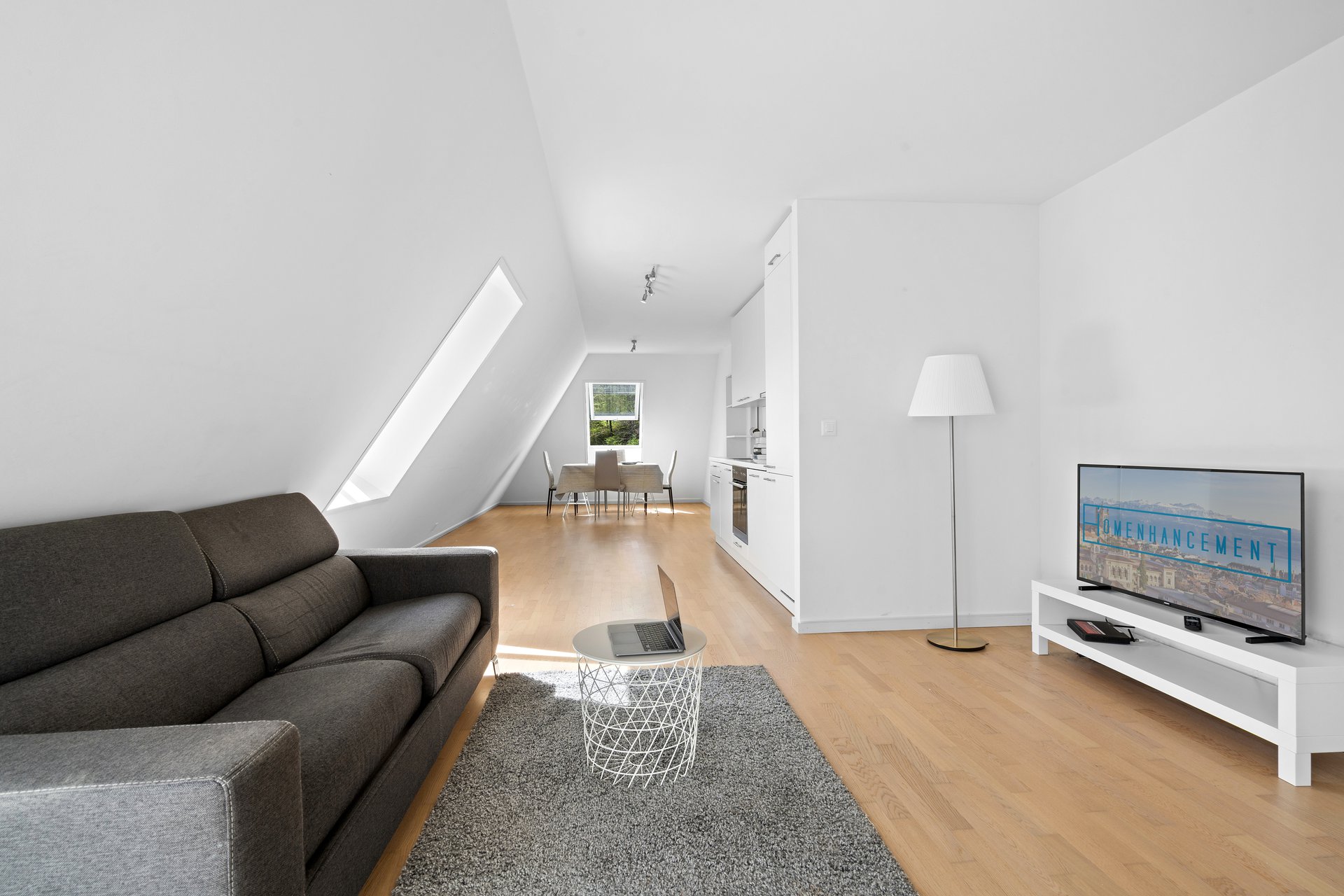 Appartement d'une chambre situé sur les hauteurs de Lausanne, dans le quartier de La Sallaz, proche du bois de Sauvabelin et