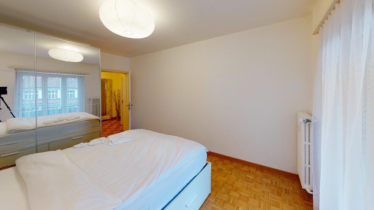 Unique-Serviced-Living-Old-Town-Basel-Bedroom(1).jpg