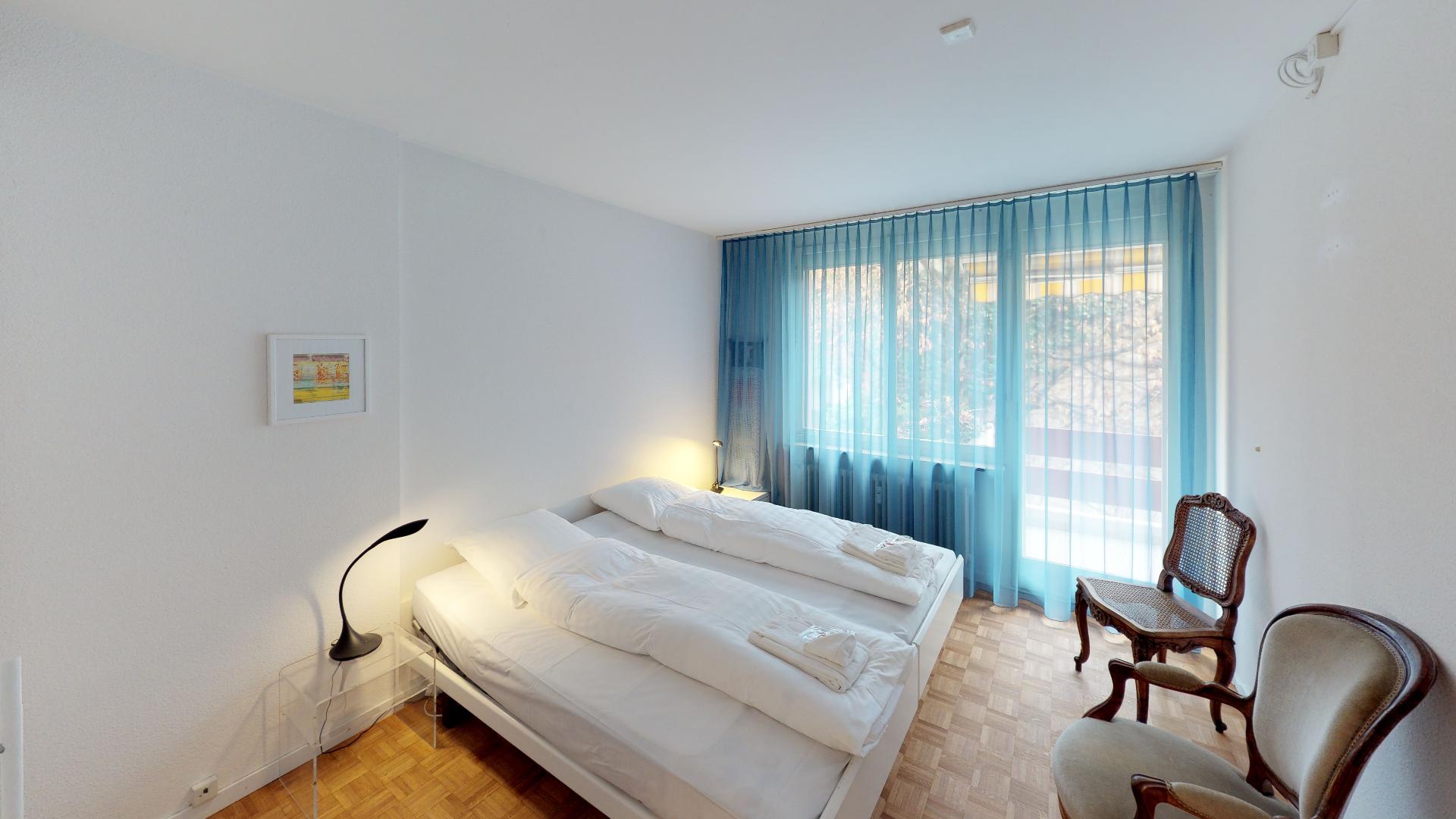 Unique-Serviced-Living-Leimenstrasse-Basel-Bedroom.jpg