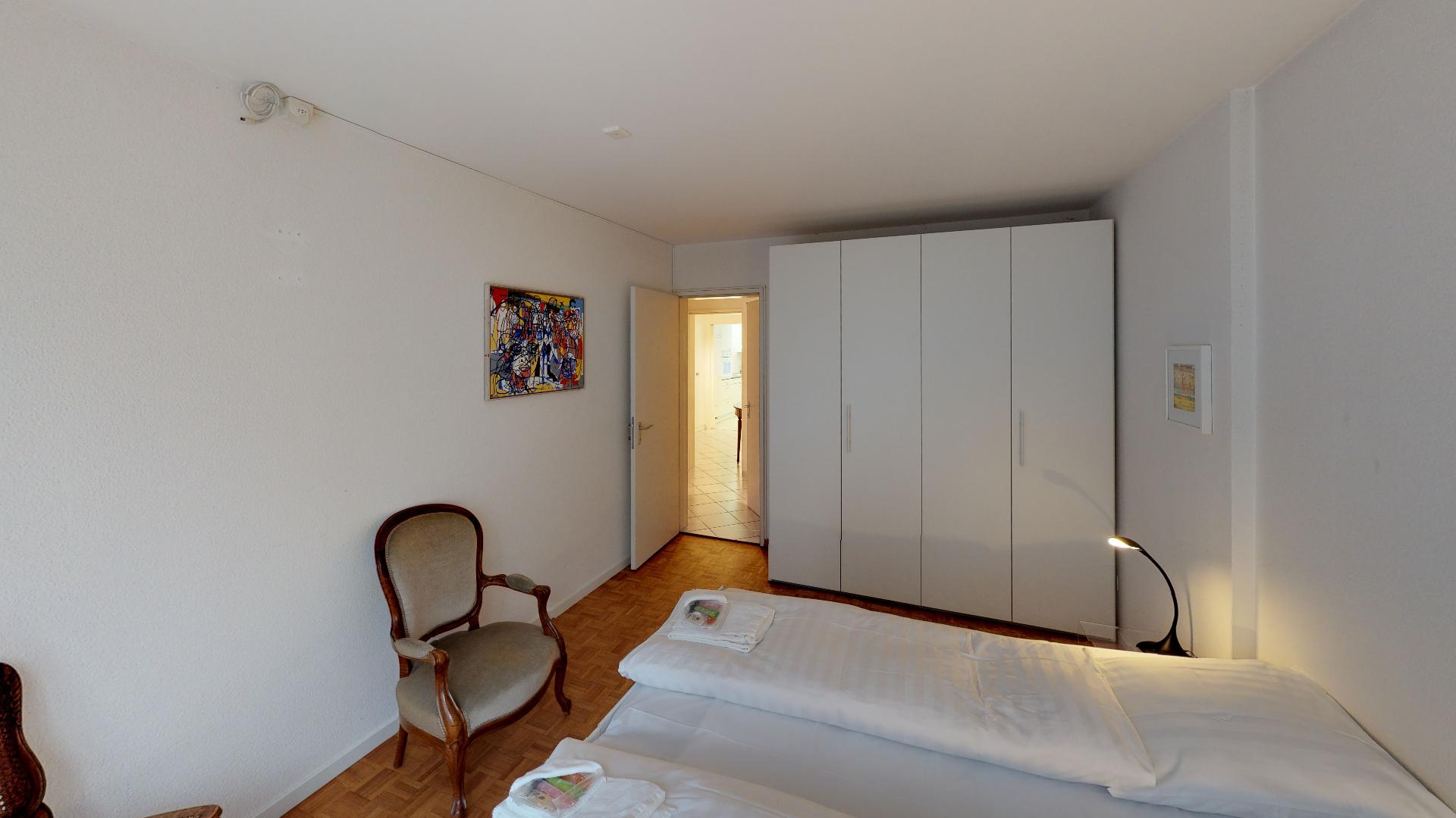 07_Unique-Serviced-Living-Leimenstrasse-Basel-Bedroom(1).jpg